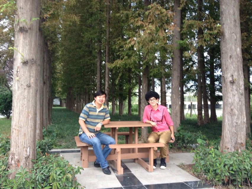 央视的芝麻哥哥来了，芝麻还有摄制组的老师们太敬业了，我们陪的人都觉得累的不行了，电视人不容易，值得学 ...