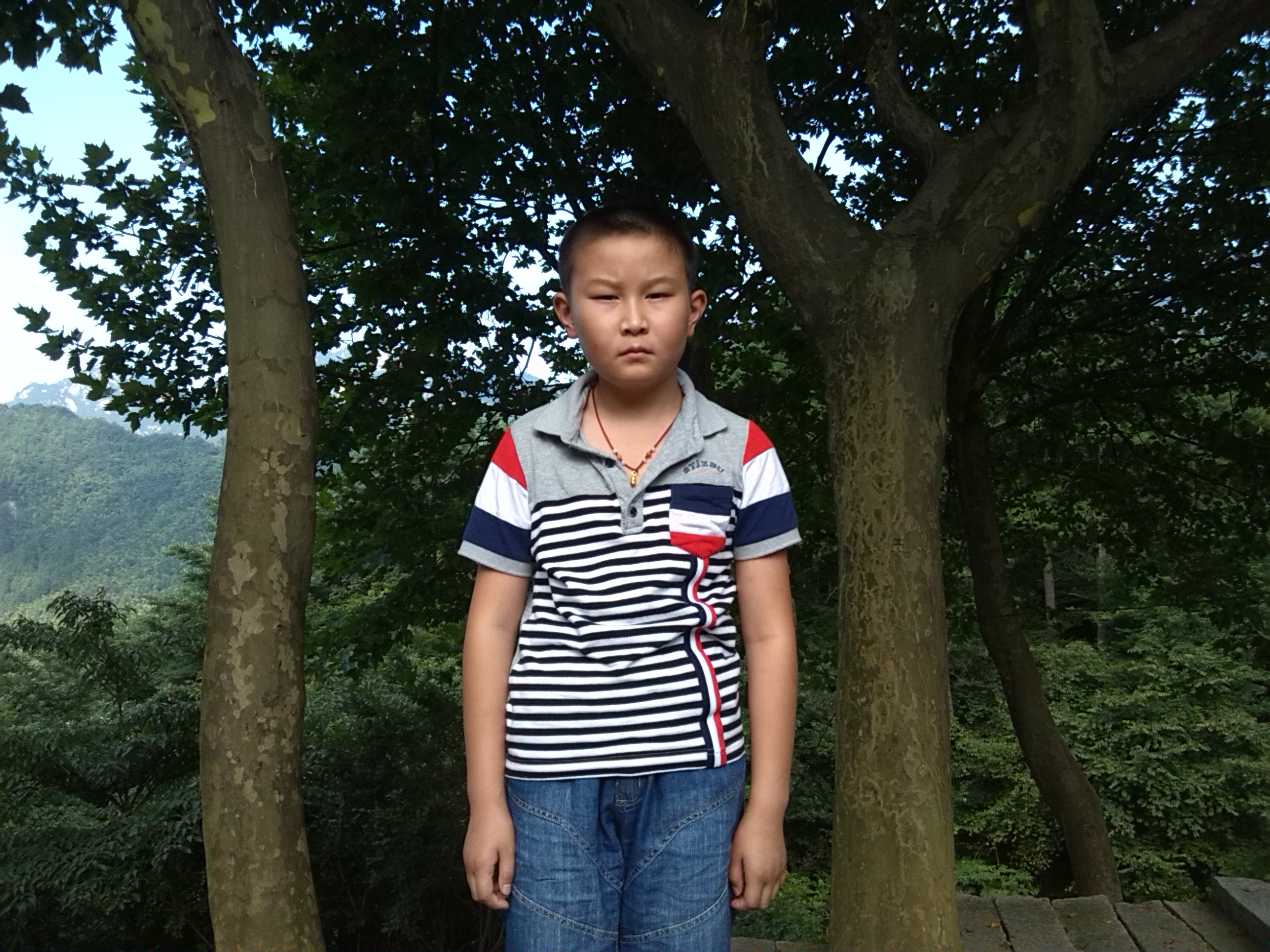 045汪伟杰2004年2月26日生汪国昌方秀琴之子安徽省池州市 九华山风景区 灯塔新村79号 .jpg