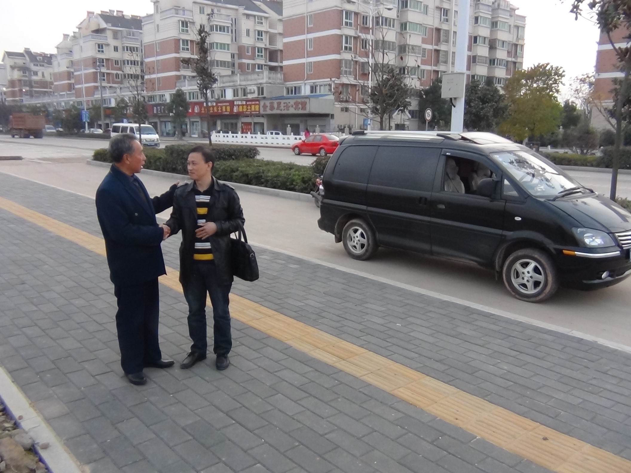 四川汪继名与汪氏越国堂会长汪光福相约金寨