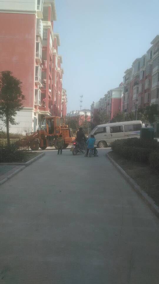 开了5年旧车真有一点舍不得。