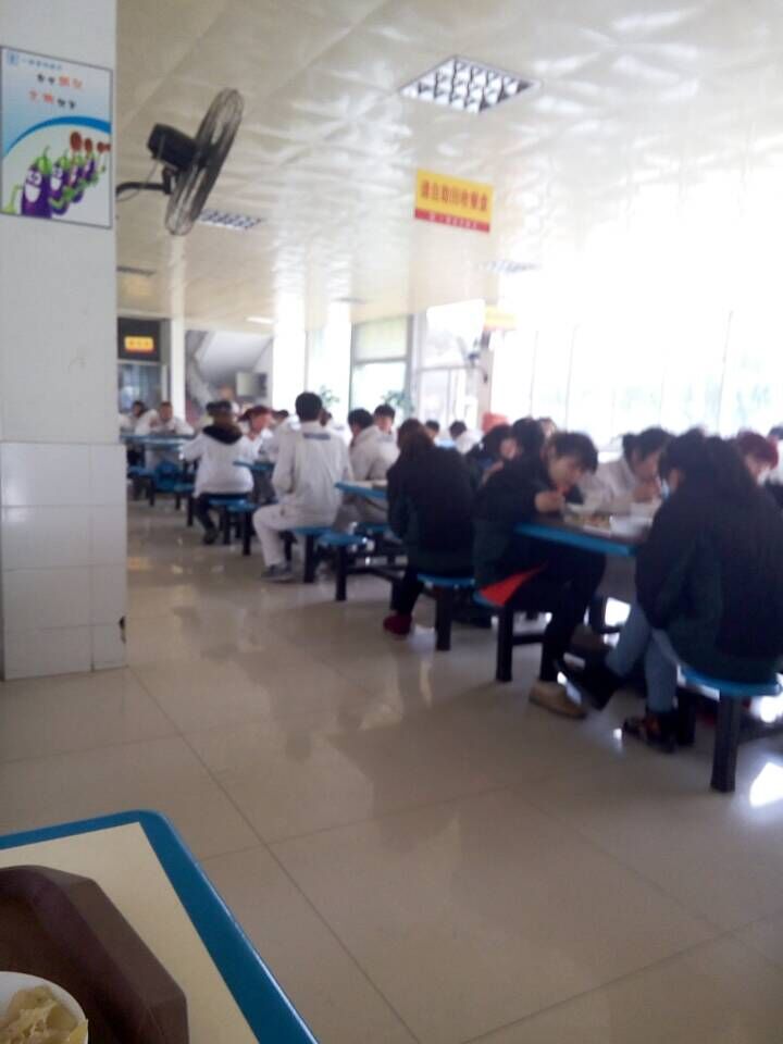 四川汪氏汇谱办公室楼下食堂001.jpg