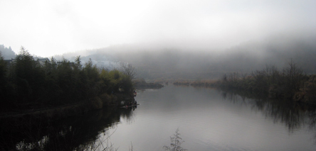 婺源　清华镇　彩虹桥上看晨雾