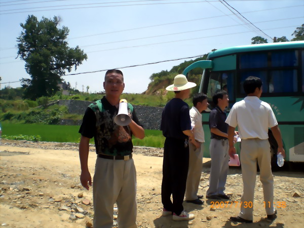 汪衍君是很合格的导游!