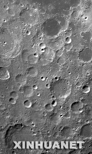 月球.jpg