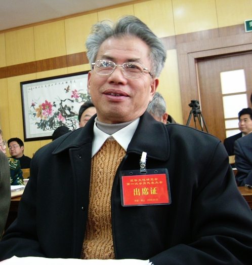 参会的亮公神采奕奕