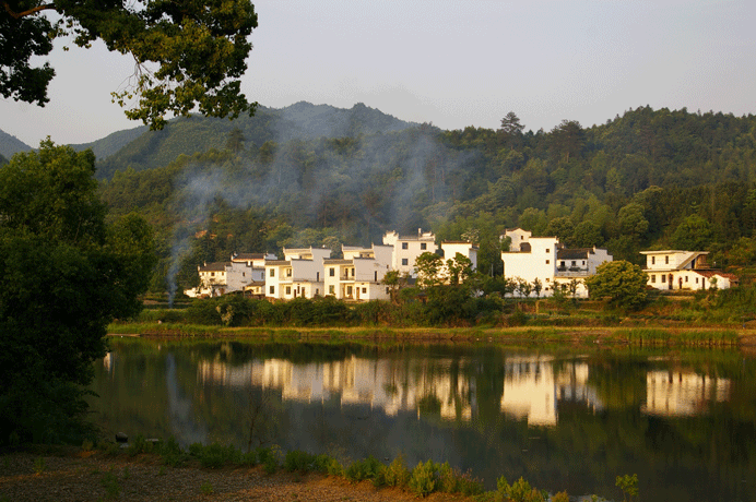 汪家村旁的小村