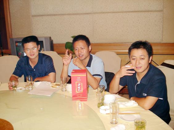 左至右：汪模村、汪本云、汪东