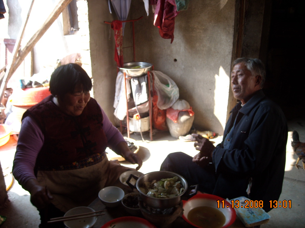 三叔和三婶5个小孩两儿子都在浙江温州鞋厂