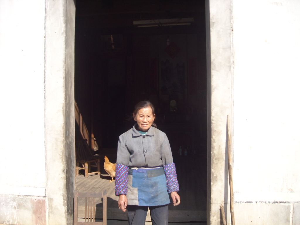 多朴实汪家老奶奶呀！