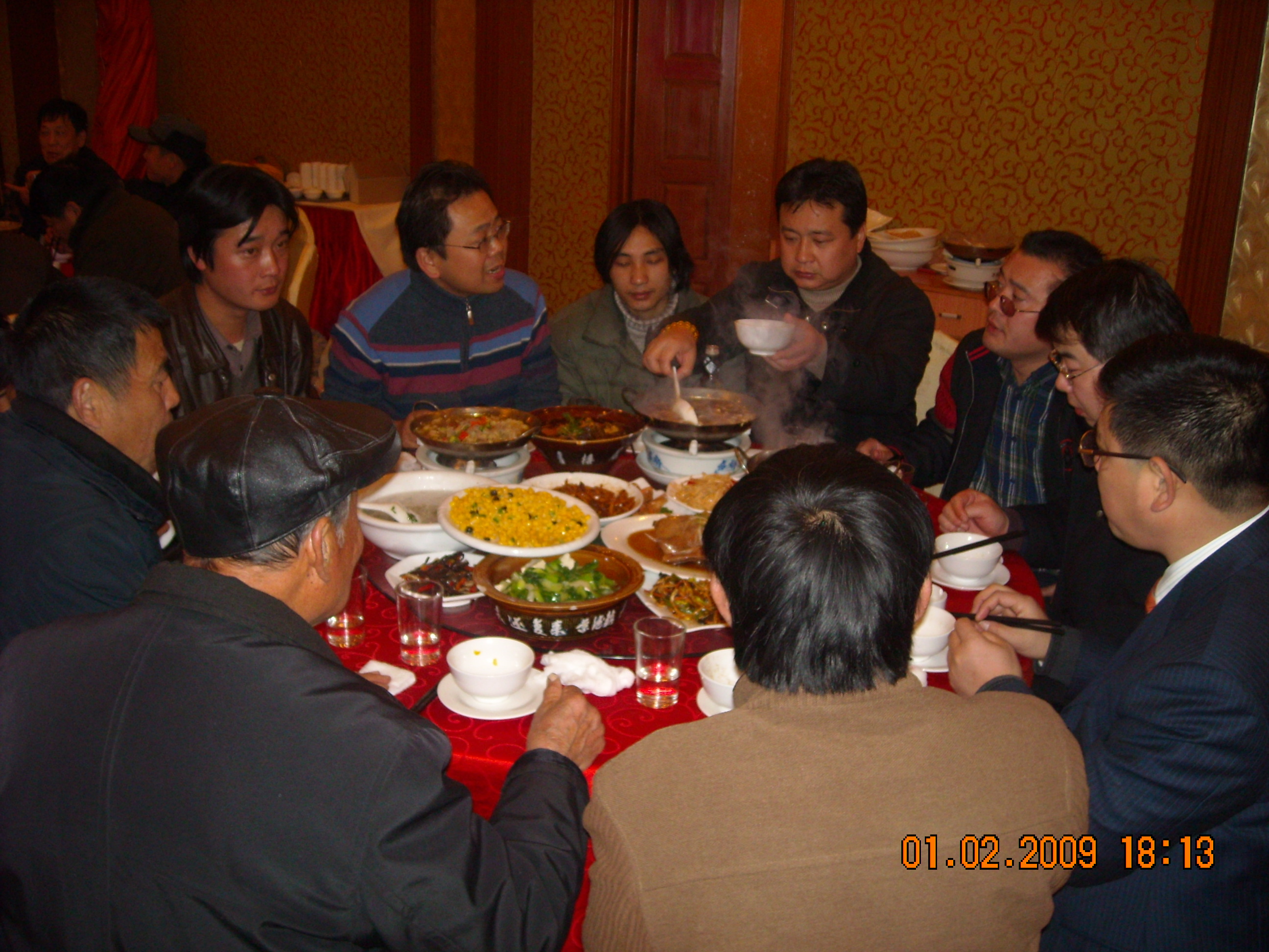 海声武林在喝酒