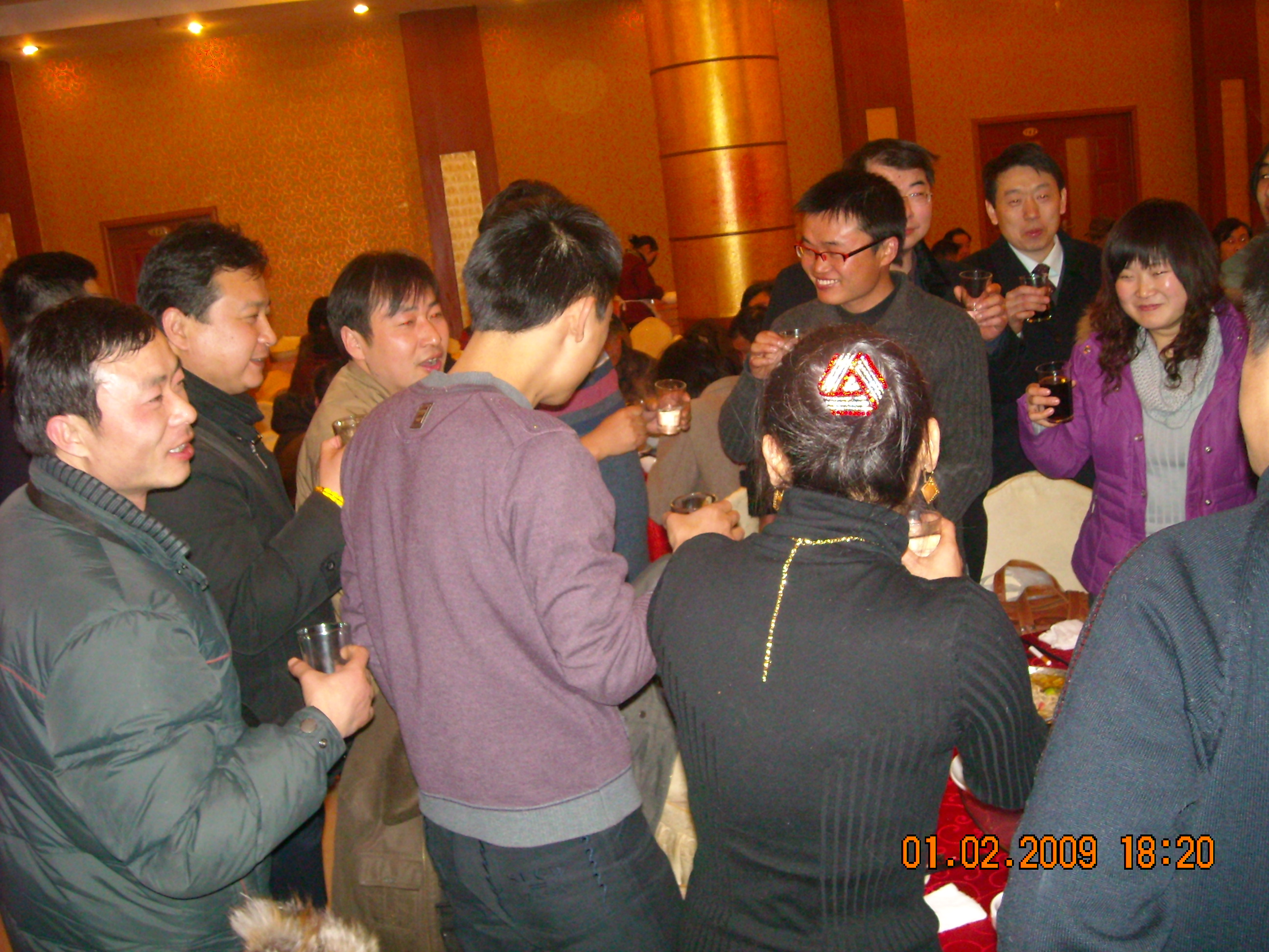 合肥本家们太客气了，每桌都来敬酒真正体现了在家得感觉！