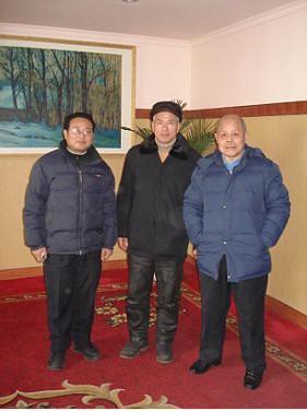 兴吾先生和汉阳代表合影