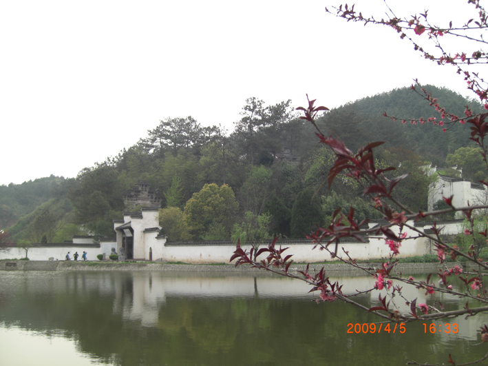 潜口民居博物馆一景，真是一步一景。