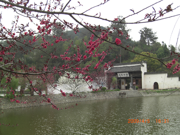 潜口民居博物馆一景，真是一步一景。
