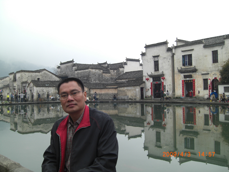 东哥在月沼旁——帅呆了