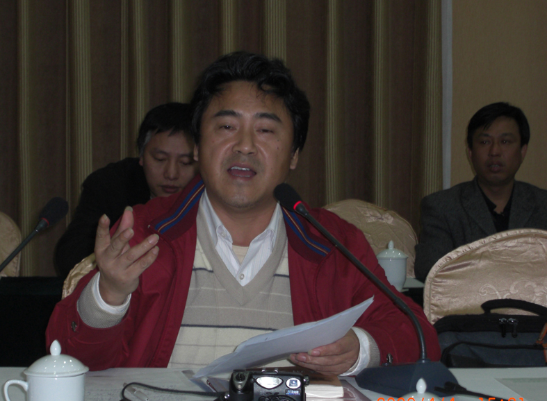 仕林本家在座谈会上引根据典