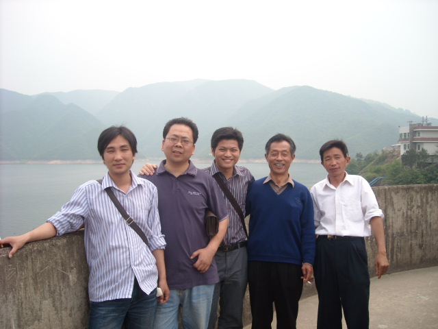 武林、明祥等大家笑得多开心那！