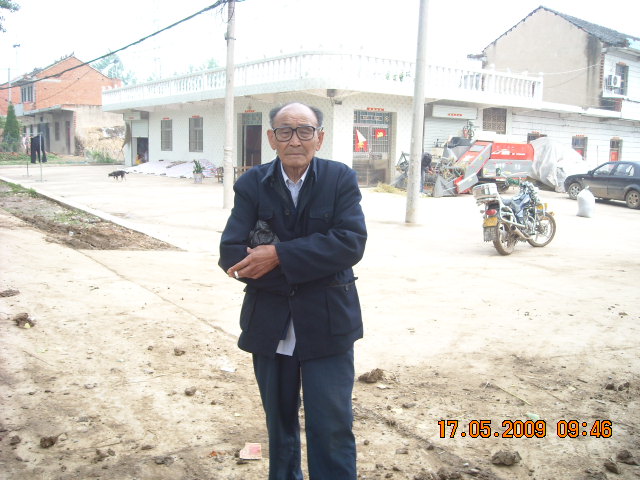 怏中午到了白莲乡长塘村小铺谊汪春云