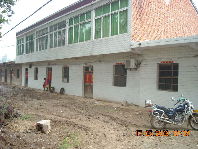 春云老人4儿4女过得都很不错，只知道自已字派：常季春同