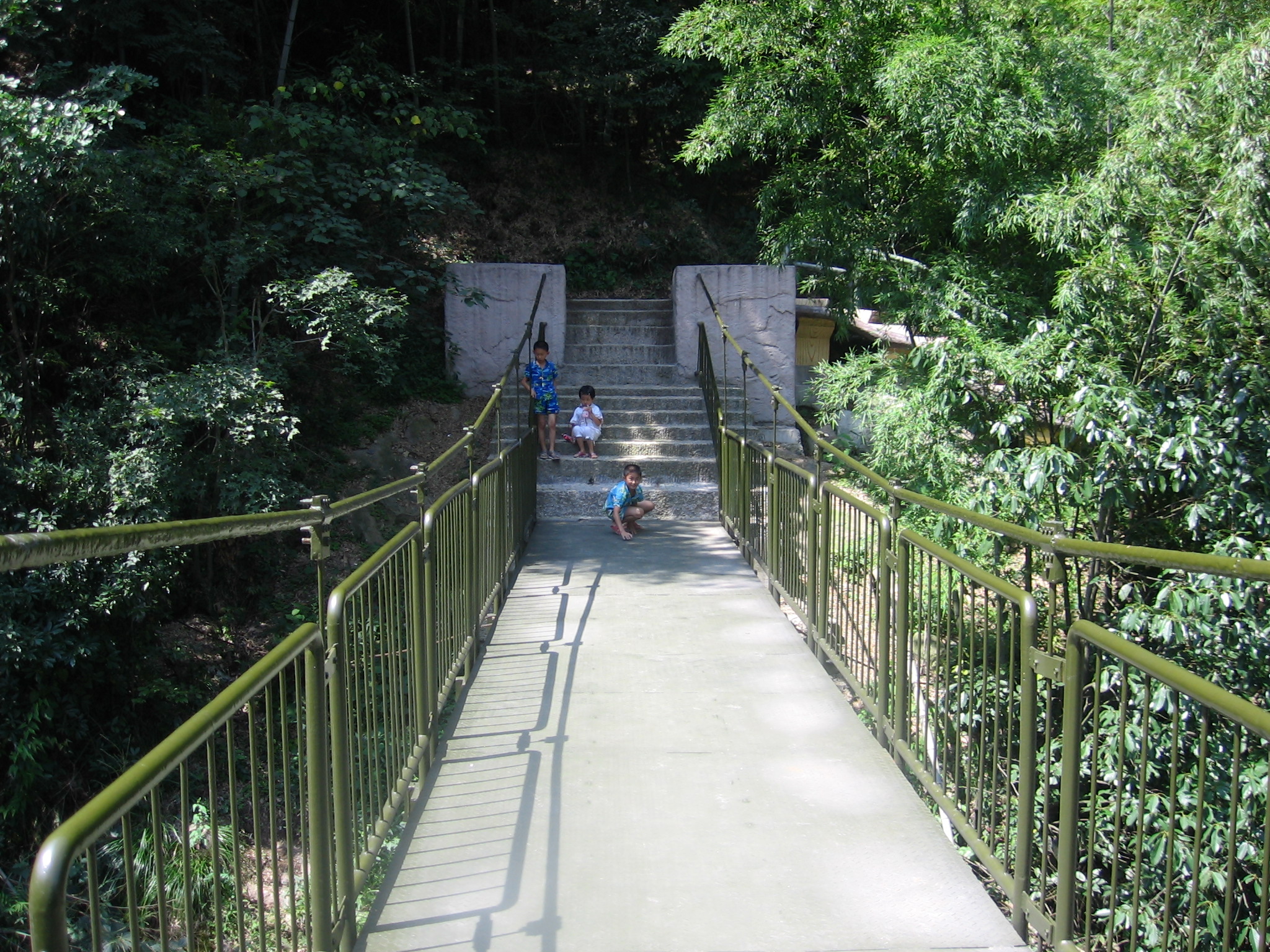 2005年8月，闵园峡谷 百岁桥