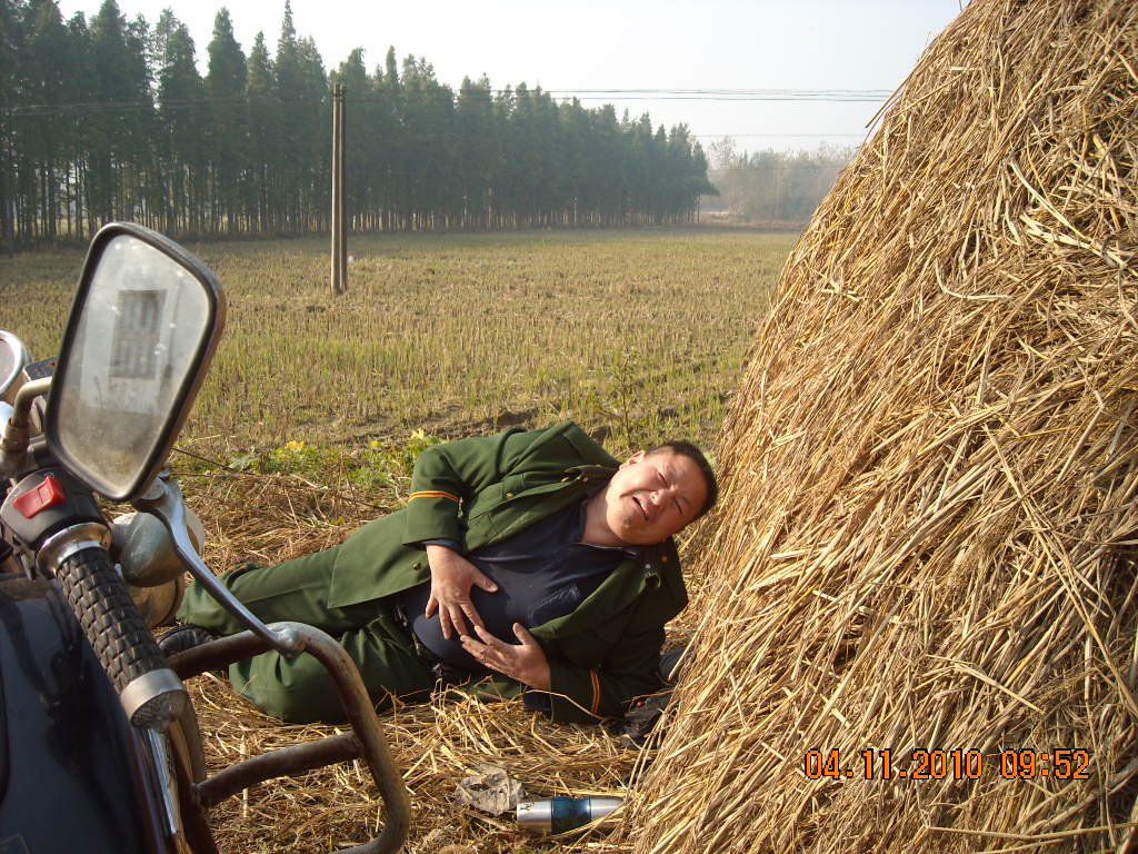 本打算多去几个汪姓居住地方，但早上起床肚子疼痛难受，坚持回到了家