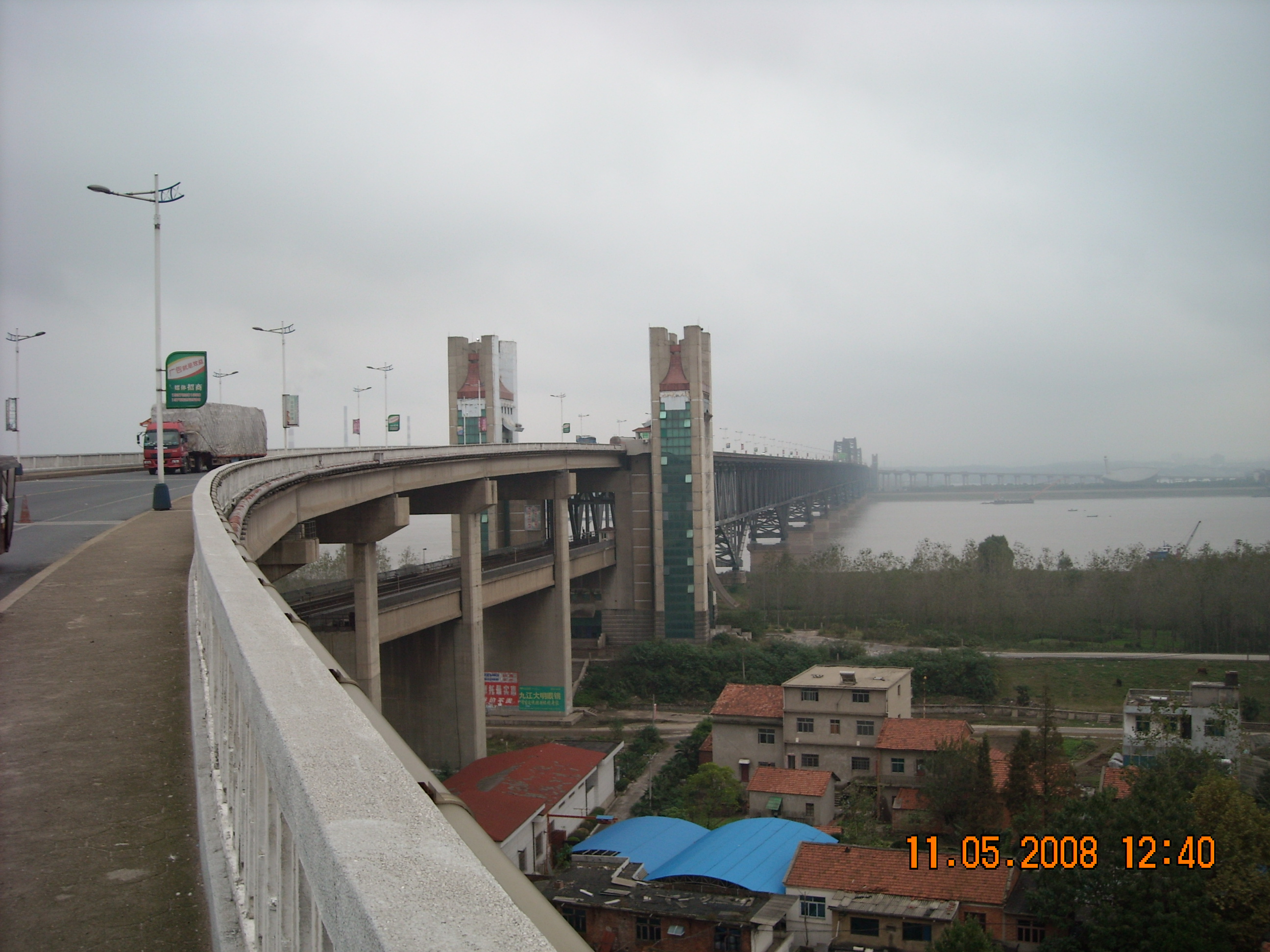 黄梅过去九江大桥