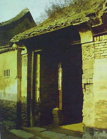 济美酱园创始人汪永椿的旧宅门，今称汪家大院