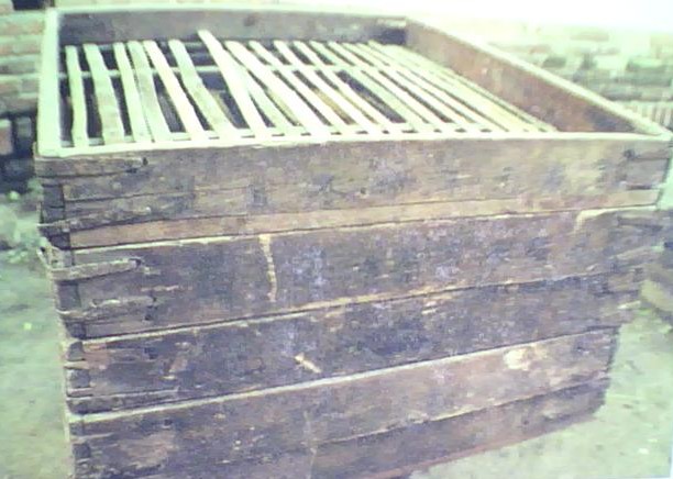 临清济美酱园生产晋京腐乳的工具——屉盒