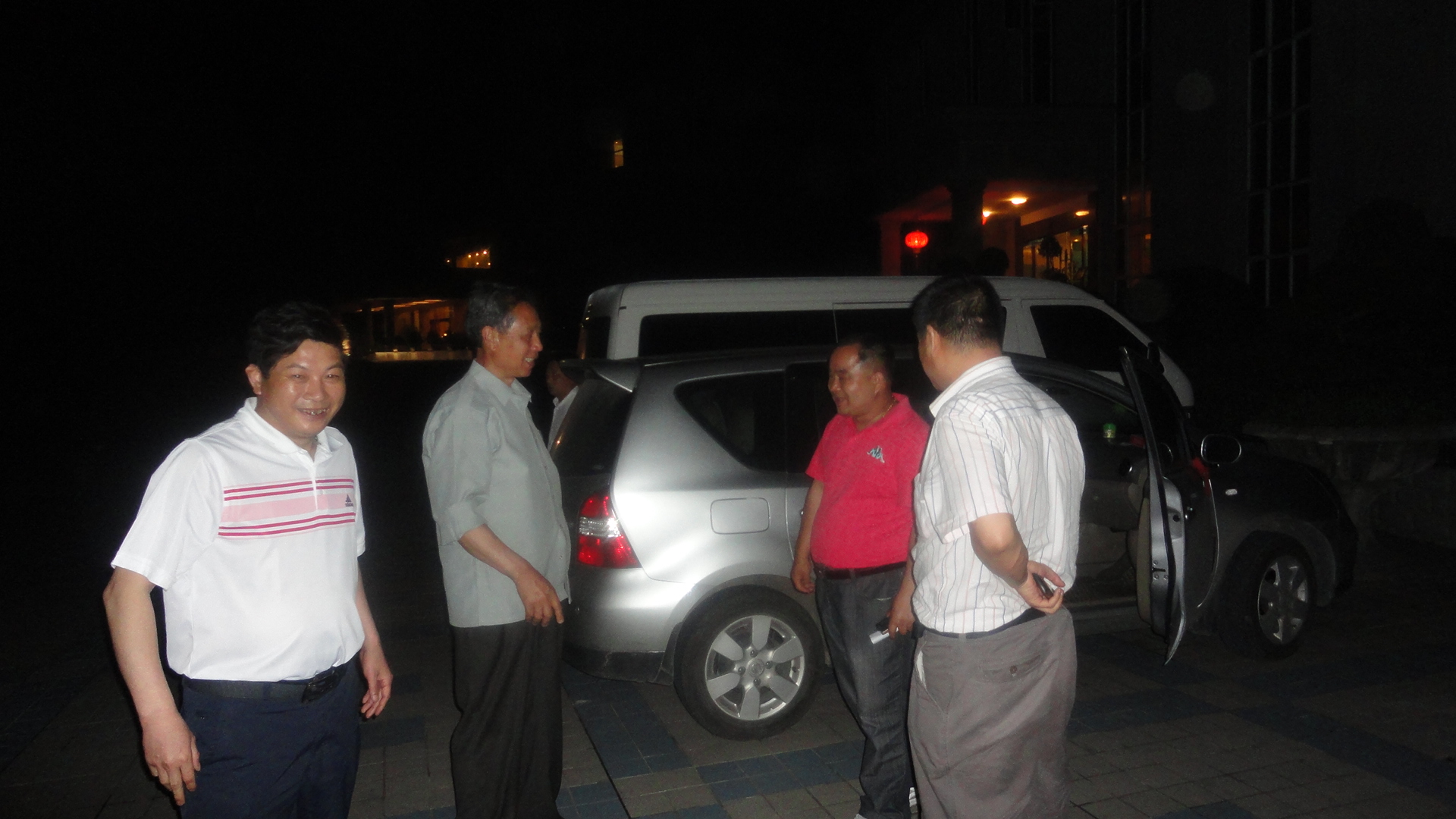 深夜3点才到京溪园度假村