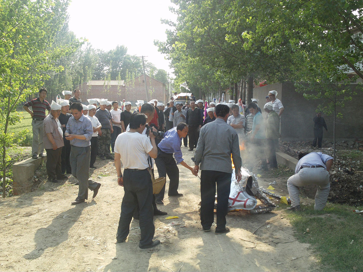 老八爷“乘坐”的“宝马”