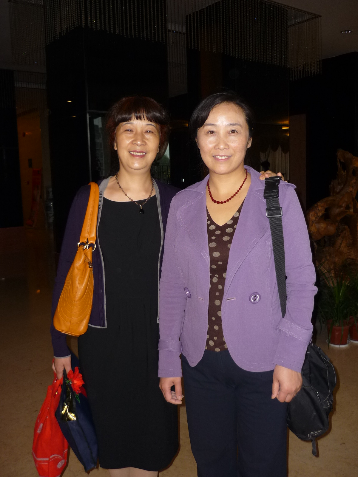 开封汪萍、汪洁相聚在固始