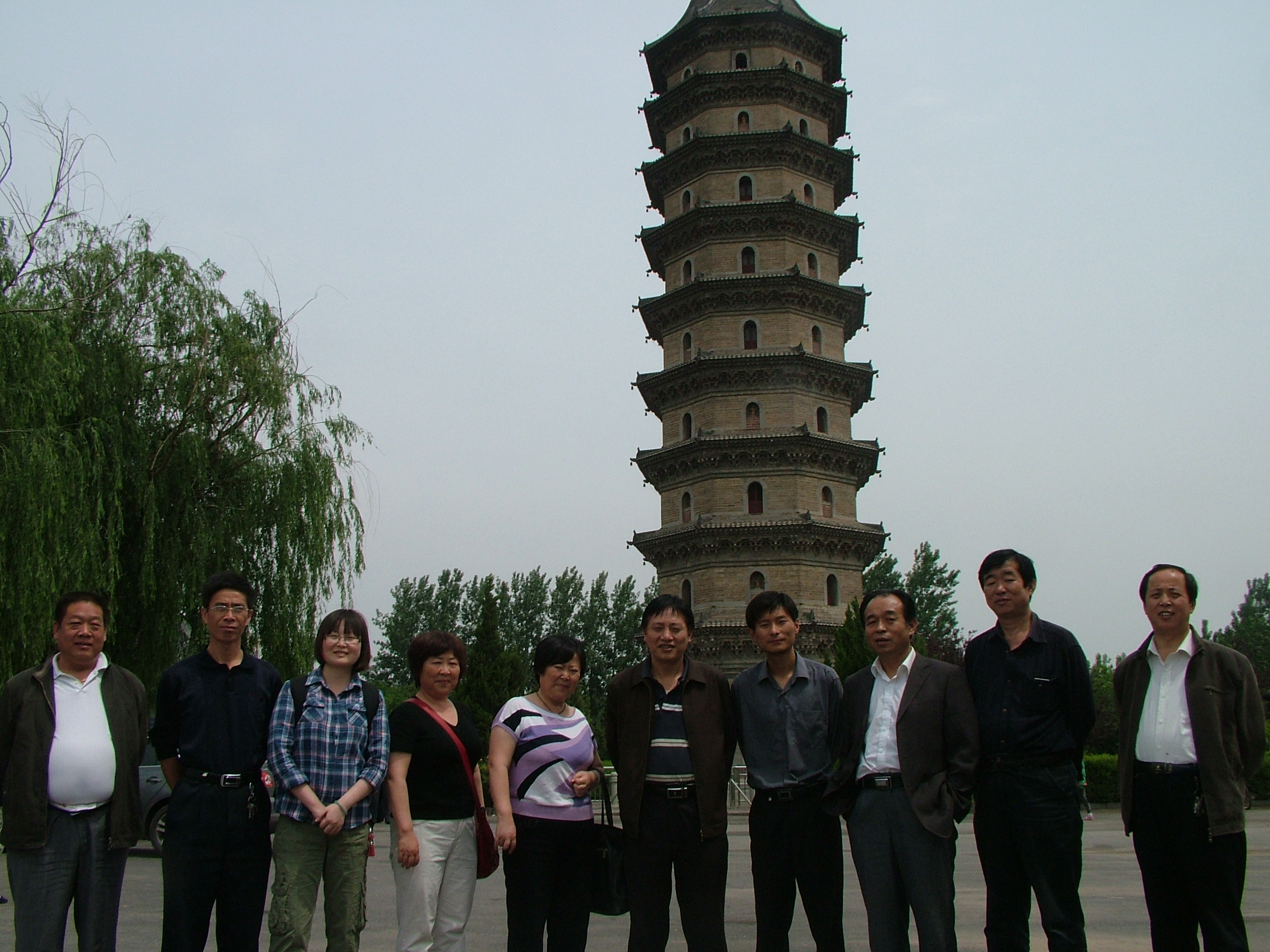 市博物馆魏馆长陪同参观