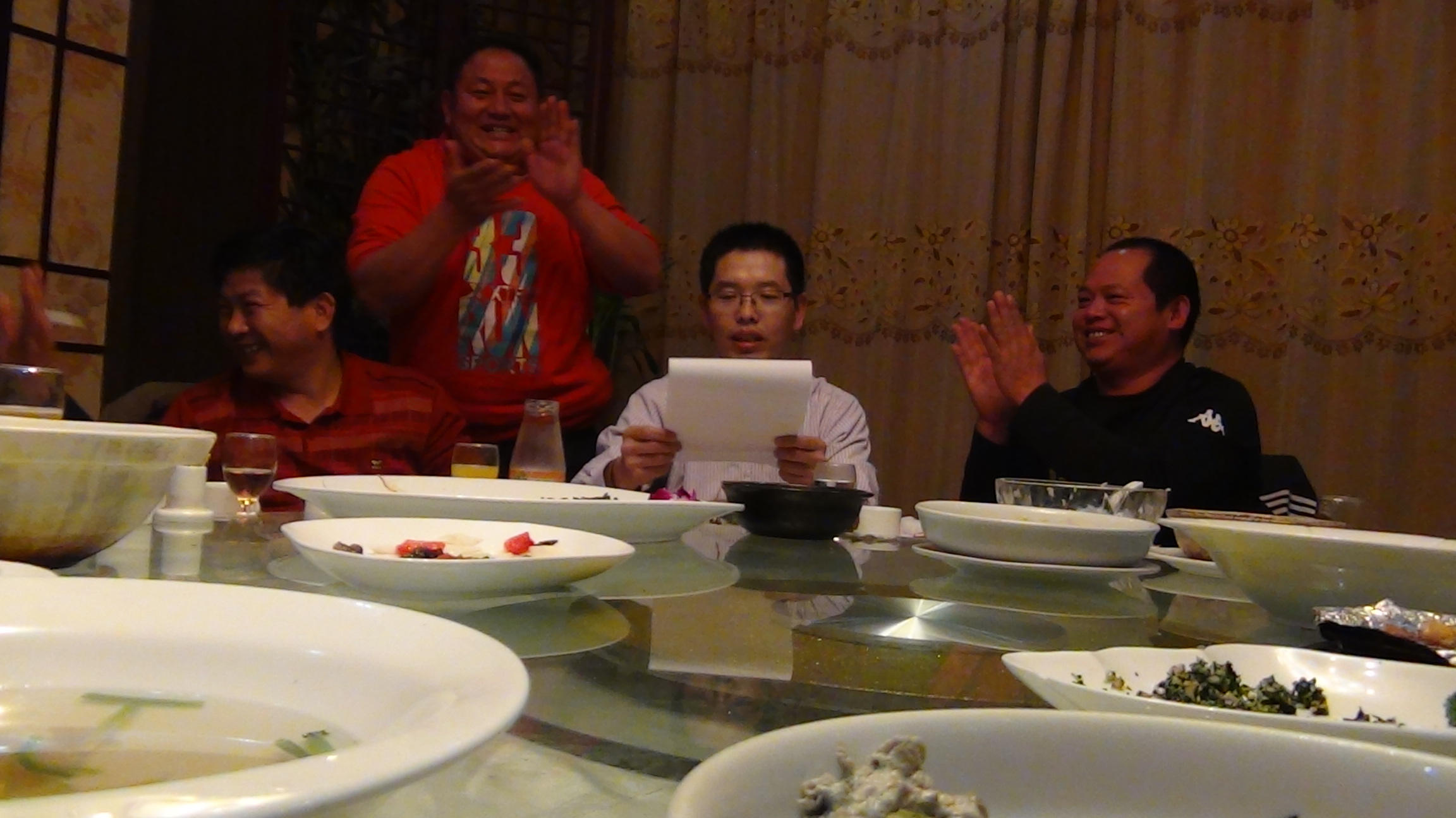 秘书长汪承锁朗读北京汪鑫为汪宜杰爱心捐资诗句---