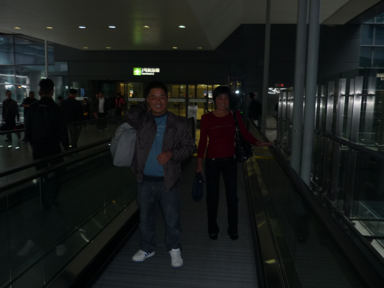 周祥本家接到机场