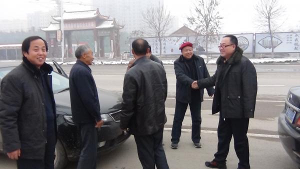 右一秘书长汪亦强