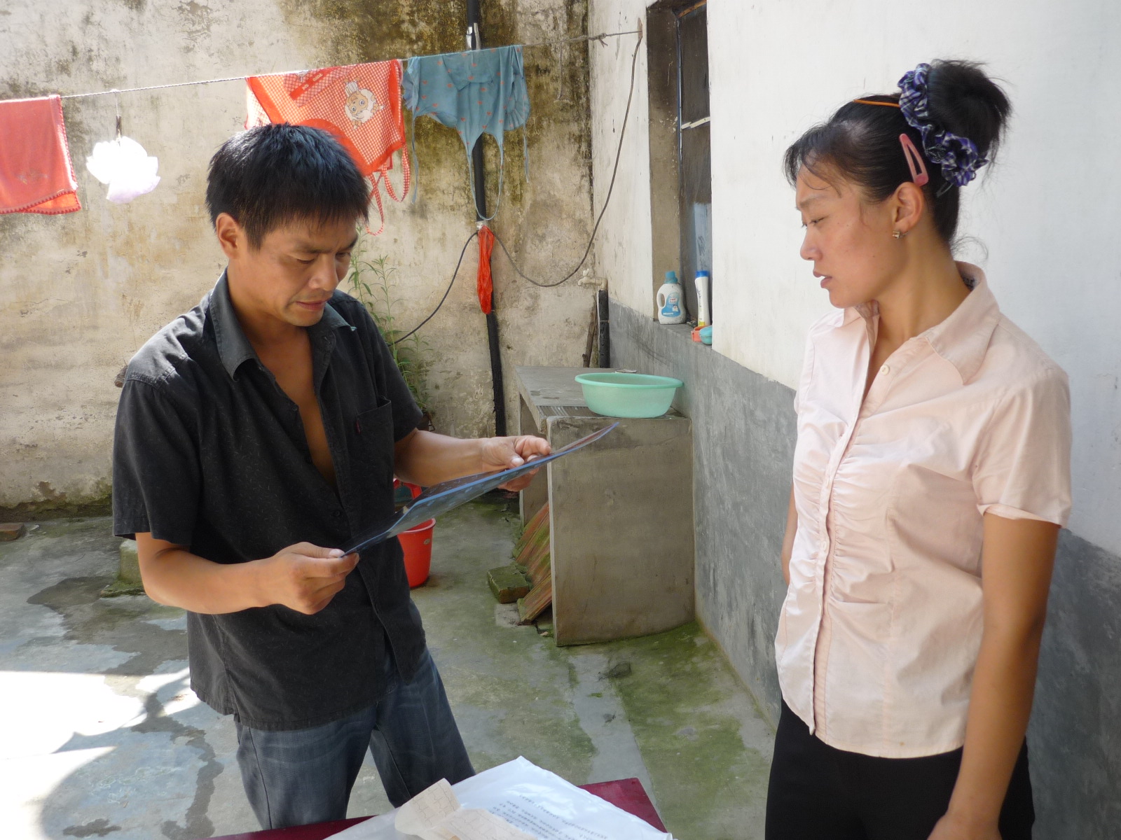 永发看着片子心情好沉重