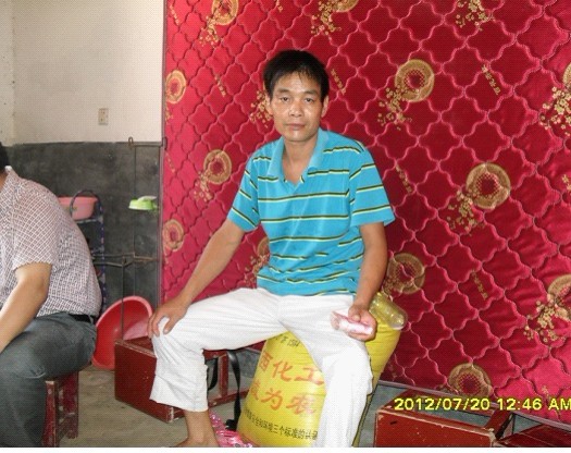 汪会长讲：他对永发说：“有我们所汪氏宗亲们的共同努力，你一定会挺过难关的、、、、、、！”说了很多过语