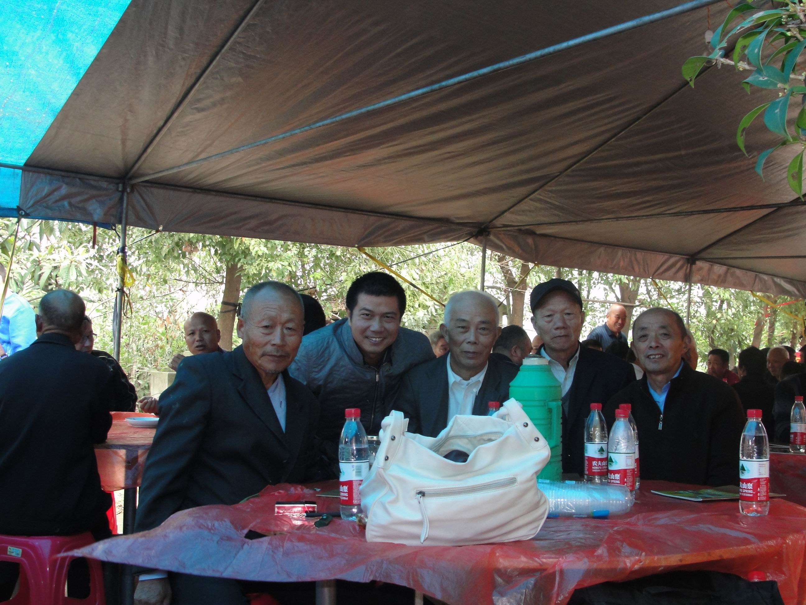 见到新洲的几位本家