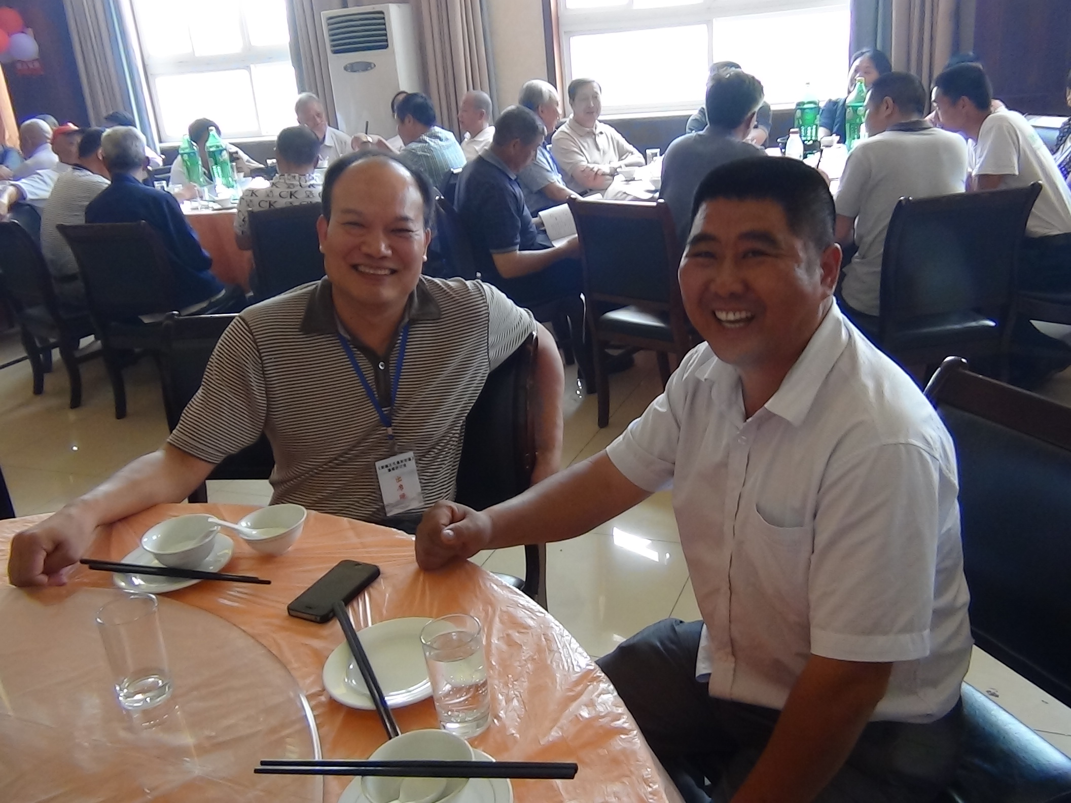 汪从宏哥哥汪二子与明立会长