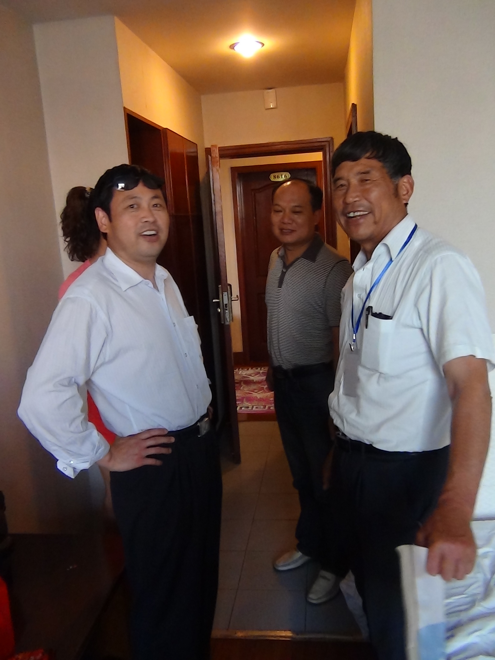 丰县汪洼老会长汪允华、新任会长汪明立、汪永启