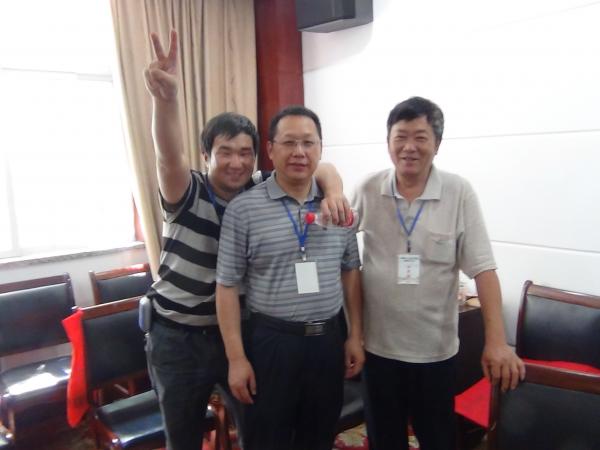 中间是封林本家