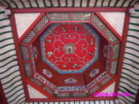 汪氏祠堂内顶雕花