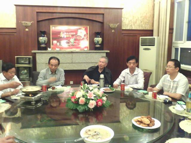 调整大小 IMG_20131003_183016436.jpg