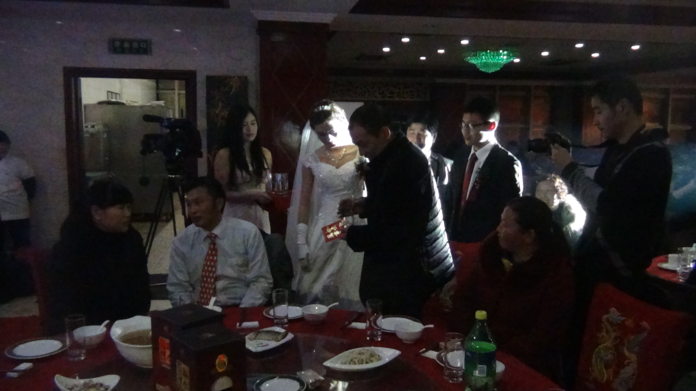 公公婆婆你真好，给的红包真不少。