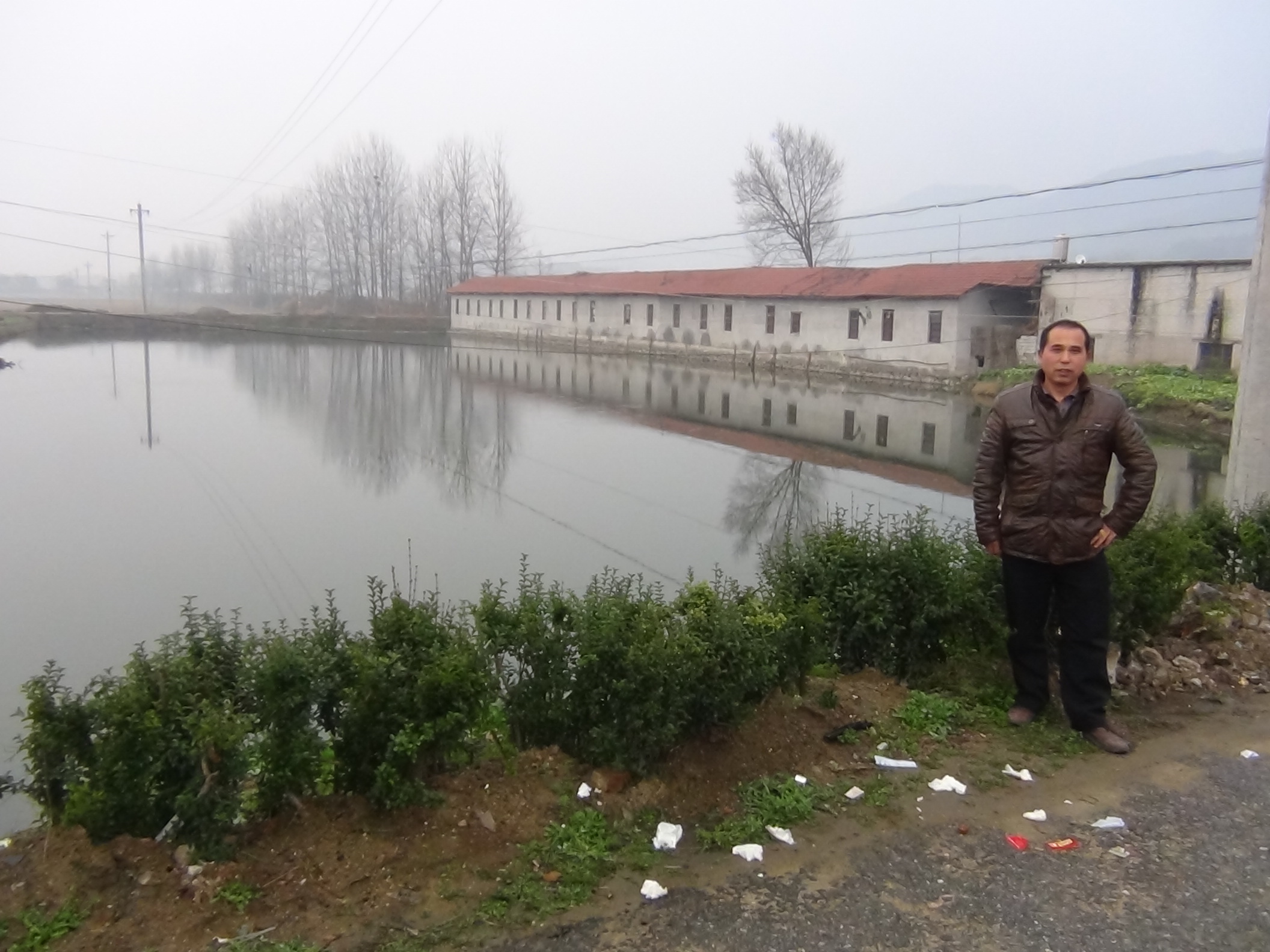 汪家国系汪铁佛后裔孙，汪氏94世