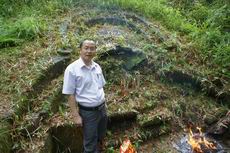 调整大小 调整大小 调整大小 13年6月12日上午拜镇玉公.JPG