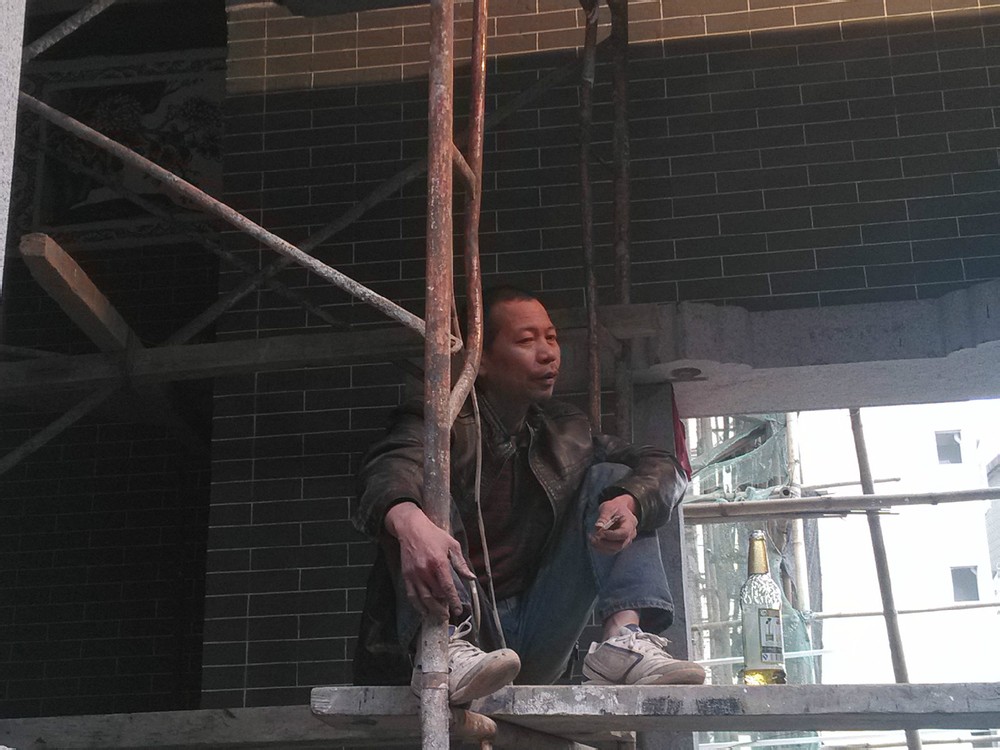 认识一下我们来自福建的师父，他总说文人墨客总要有酒水相伴，才会有感觉，才能到达那种境界！