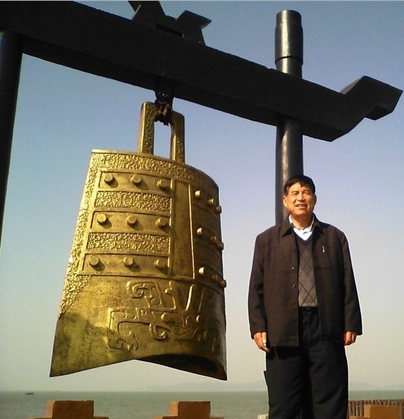 只要会长钟一响，下面汪氏黄金萬两。